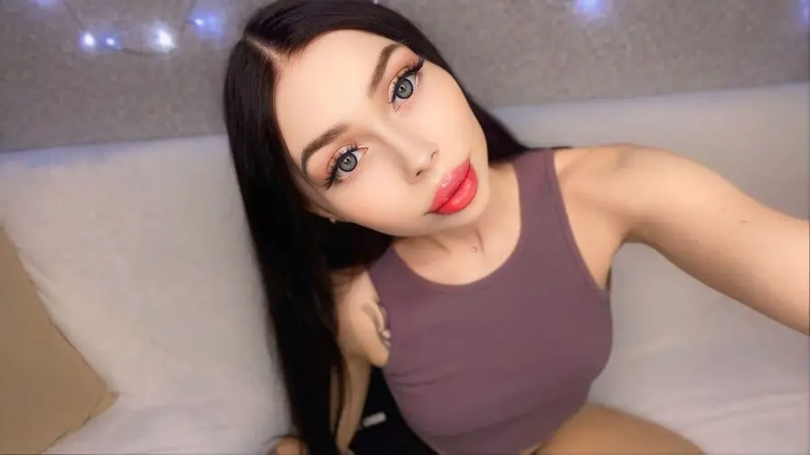 Join AmyTixy Private Chat