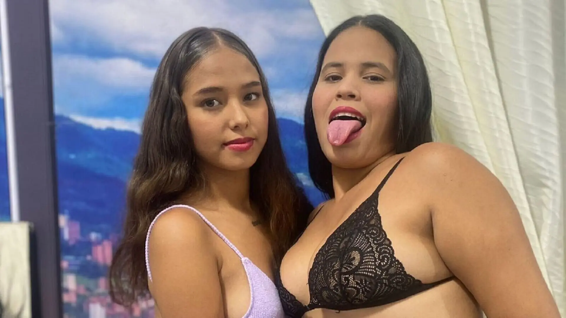 Join SusanAndNatasha Private Chat